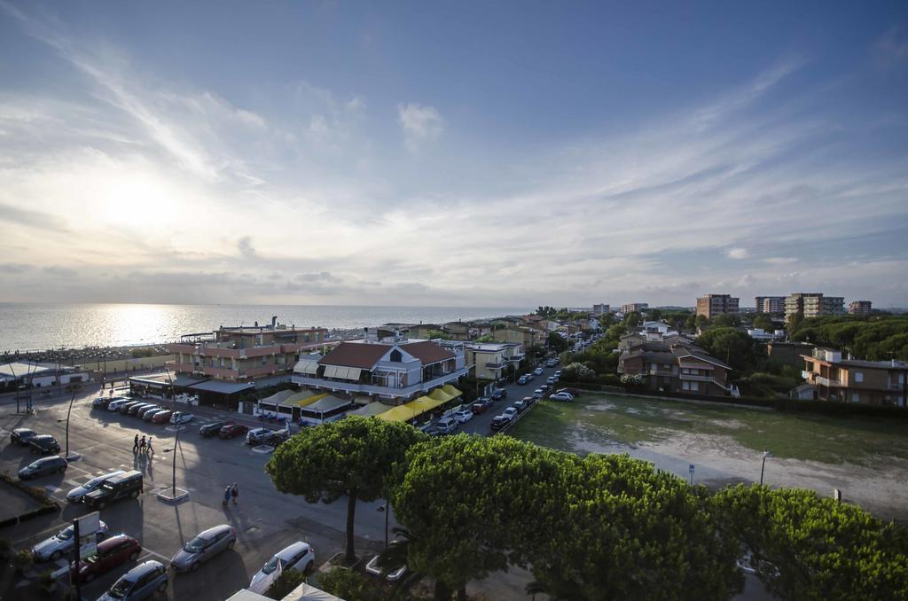 Grand Hotel Helios Tarquinia Exterior foto